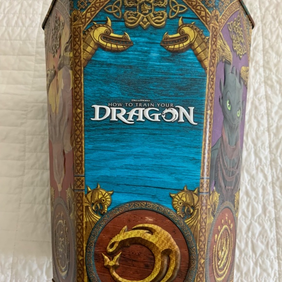 COPY - how to train your dragon popcorn tin - Picture 7 of 11